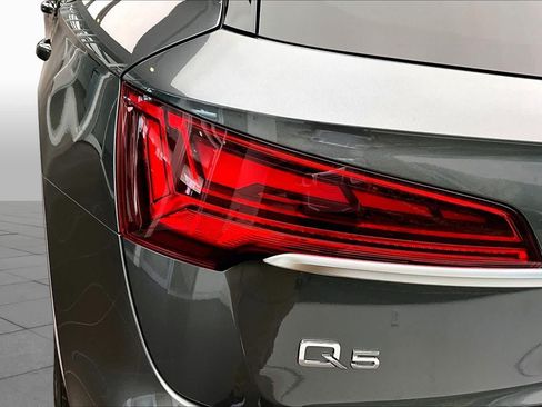 Certified 2023 Audi Q5 2.0T Premium Plus w/ Premium Plus Package AWD/4WD image 28
