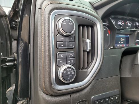 Certified 2023 GMC Sierra 2500 AT4 w/ Gooseneck/5TH Wheel Package AWD/4WD image 22