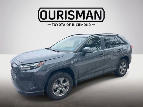 Certified 2024 Toyota RAV4 XLE w/ Convenience Package image 8