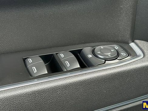 Certified 2025 Chevrolet Silverado 1500 LT image 12