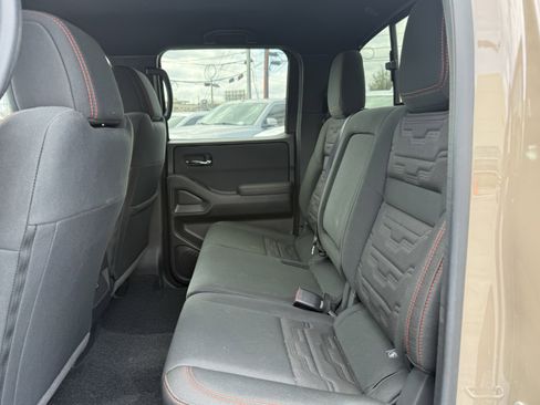 Used 2024 Nissan Frontier Pro-X image 14