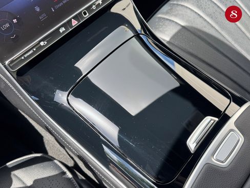 Used 2025 Mercedes-Benz S 500 4MATIC image 16