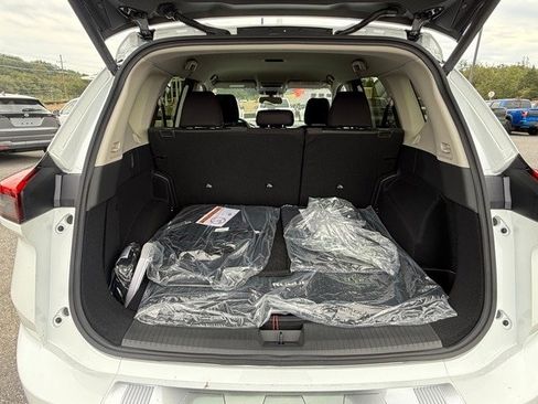 New 2026 Nissan Rogue SV image 16