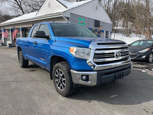 Used 2016 Toyota Tundra SR5 image 8