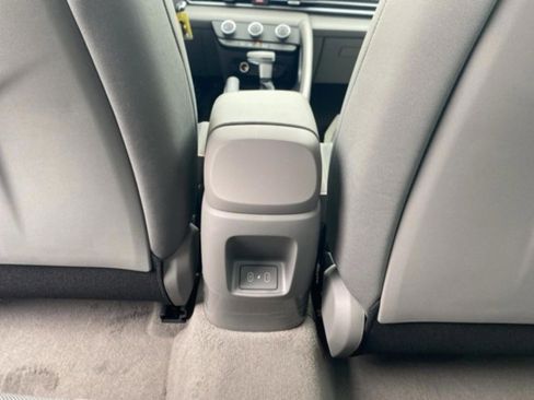 New 2026 Hyundai Elantra SE image 31