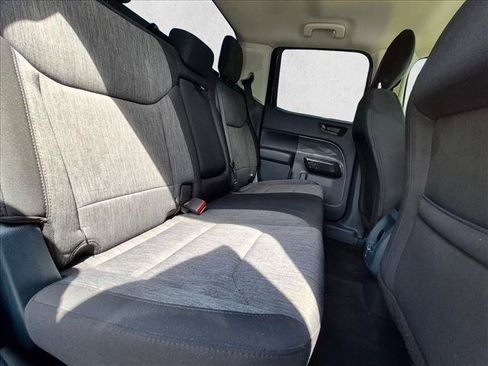 Used 2023 Ford Maverick XLT w/ Black Appearance Package FWD image 17