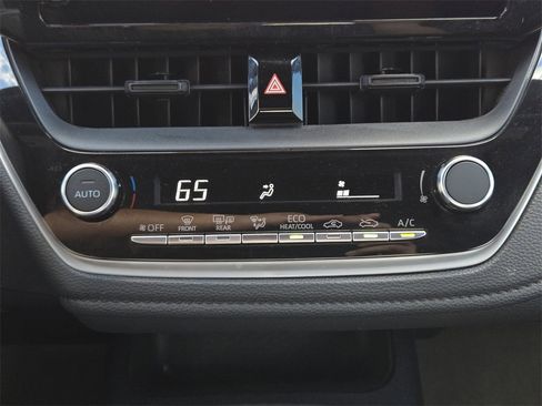 Used 2023 Toyota Corolla SE image 20