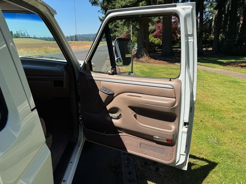 Used 1994 Ford F350 2WD Crew Cab image 26