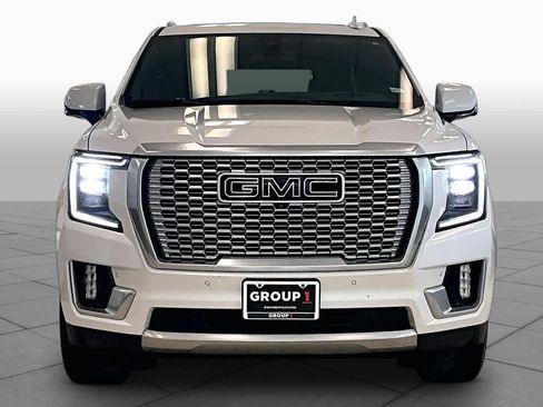 Used 2021 GMC Yukon XL Denali RWD image 3