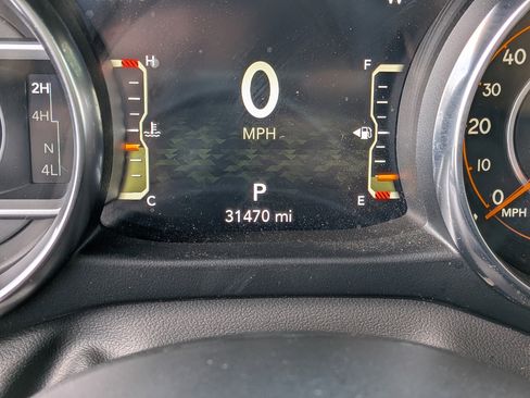 Used 2023 Jeep Gladiator Sport AWD/4WD image 27