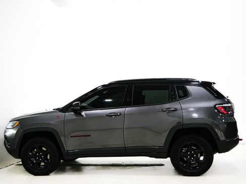 Used 2023 Jeep Compass Trailhawk AWD/4WD image 5