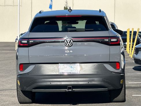 Used 2023 Volkswagen ID.4 Pro S image 4