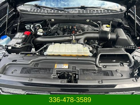 Used 2025 Ford Expedition Max Active AWD/4WD image 18