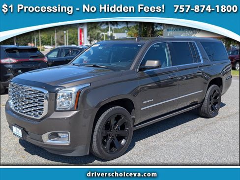 Used 2019 GMC Yukon XL Denali w/ Open Road Package AWD/4WD image 1