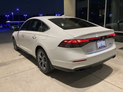 New 2025 Honda Accord EX-L image 18