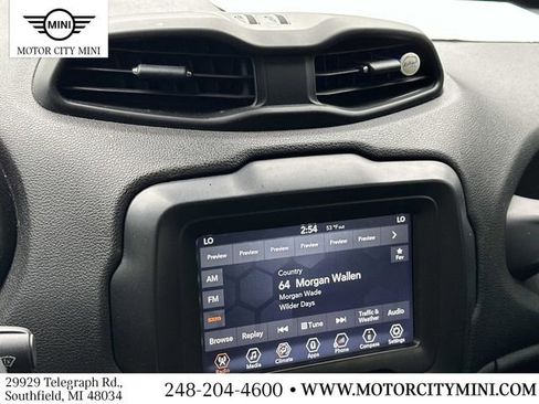 Used 2018 Jeep Renegade Latitude w/ Popular Equipment Group FWD image 32