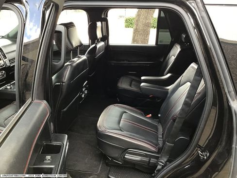 Used 2019 Ford Expedition Limited w/ Equipment Group 303A AWD/4WD image 16