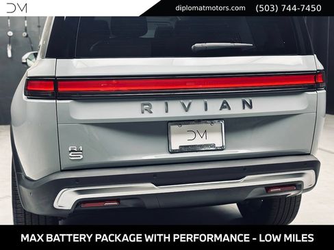Used 2024 Rivian R1S Adventure Dual AWD/4WD image 15