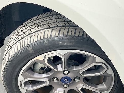 Used 2022 Ford EcoSport Titanium image 36