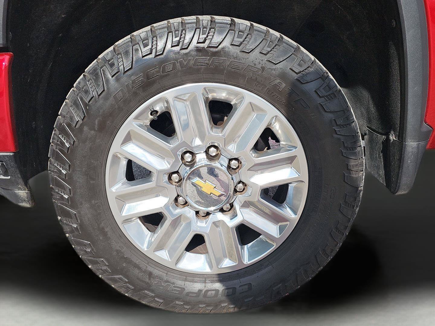 Used 2024 Chevrolet Silverado 2500 High Country w/ Technology Package AWD/4WD image 11