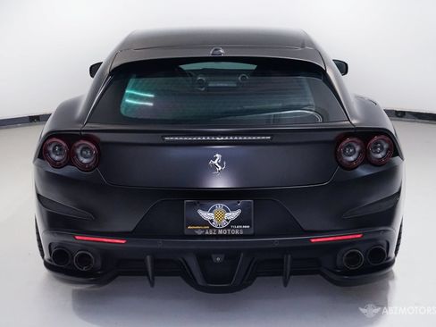 Used 2018 Ferrari GTC4Lusso AWD/4WD image 8