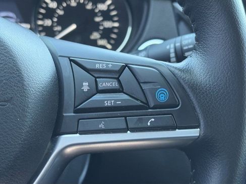 Used 2022 Nissan Rogue Sport SL image 23