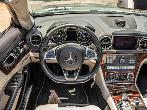 Used 2017 Mercedes-Benz SL 550 image 80