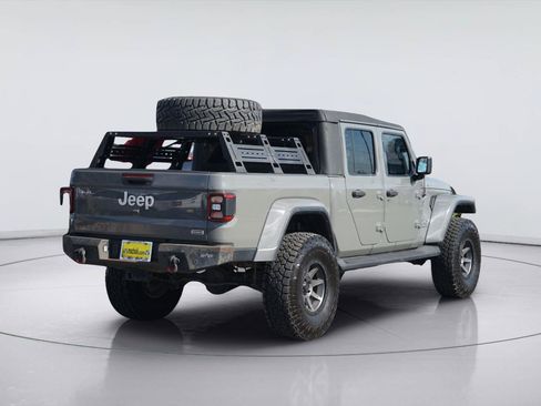 Used 2020 Jeep Gladiator Overland AWD/4WD image 6