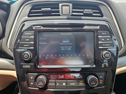 Used 2018 Nissan Maxima 3.5 SL FWD image 21