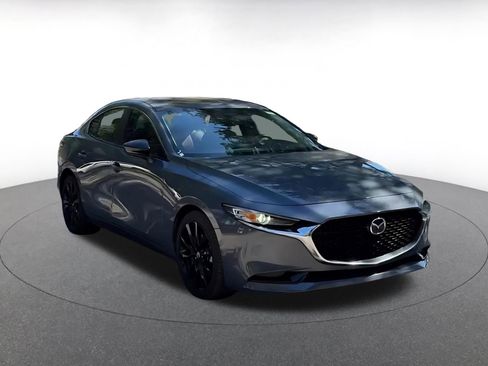 Used 2025 MAZDA MAZDA3 s image 3