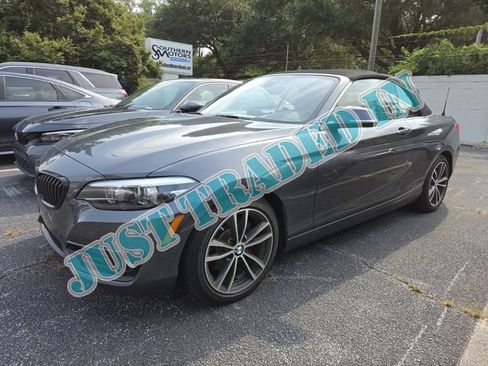 Used 2019 BMW 230i Convertible RWD image 1