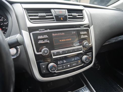 Used 2018 Nissan Altima 2.5 SL FWD image 21