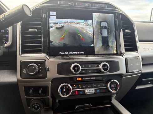 Used 2022 Ford F250 Lariat w/ Black Appearance Package image 20