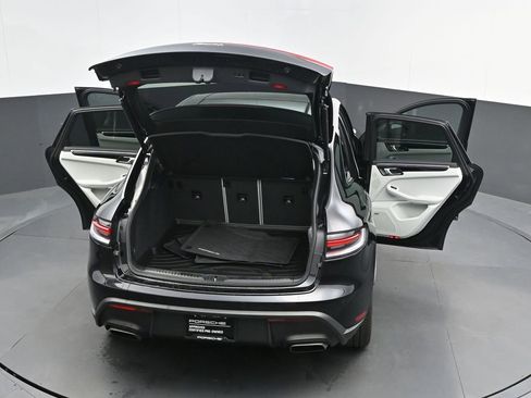 New 2025 Porsche Macan image 34