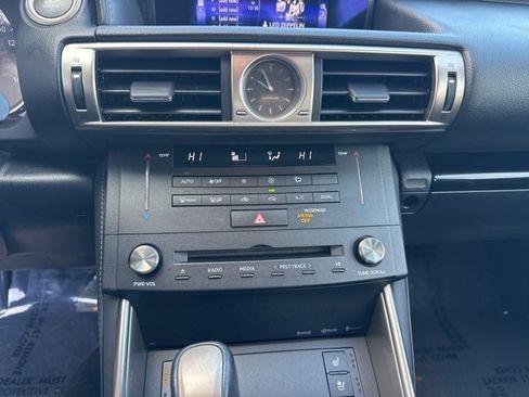 Used 2016 Lexus IS 300 AWD image 14