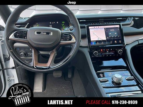 New 2023 Jeep Grand Cherokee Summit w/ Advanced Protech Group IV image 7
