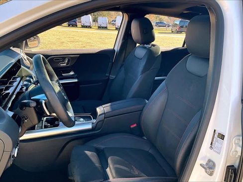 Certified 2025 Mercedes-Benz GLA 250 GLA 250 image 8