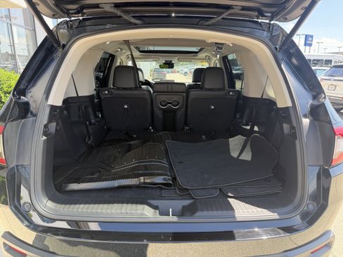 Used 2023 Honda Pilot Elite image 12