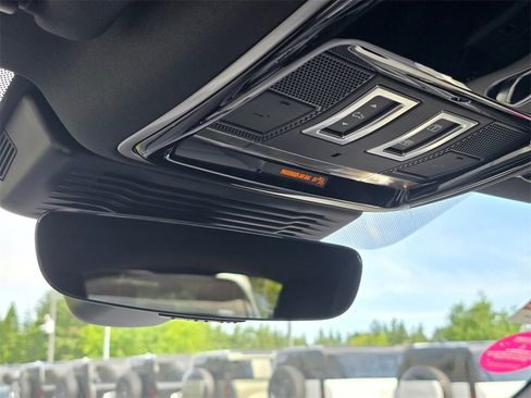 New 2026 Land Rover Range Rover Velar S image 17