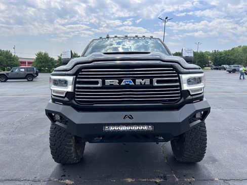 Used 2024 RAM 2500 Laramie w/ Sport Appearance Package AWD/4WD image 12