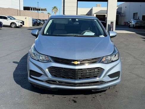 Used 2018 Chevrolet Cruze LS image 9