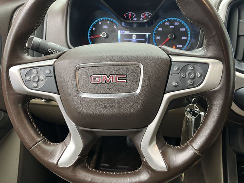 Used 2017 GMC Canyon SLT w/ Driver Alert Package image 15