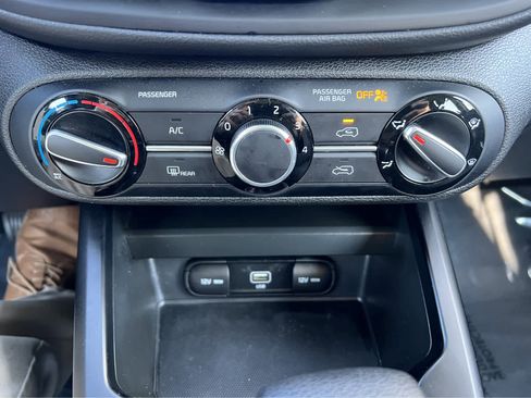 Used 2022 Kia Soul LX w/ Technology Package image 20