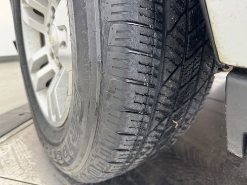 Used 2018 Chevrolet Tahoe LT image 11