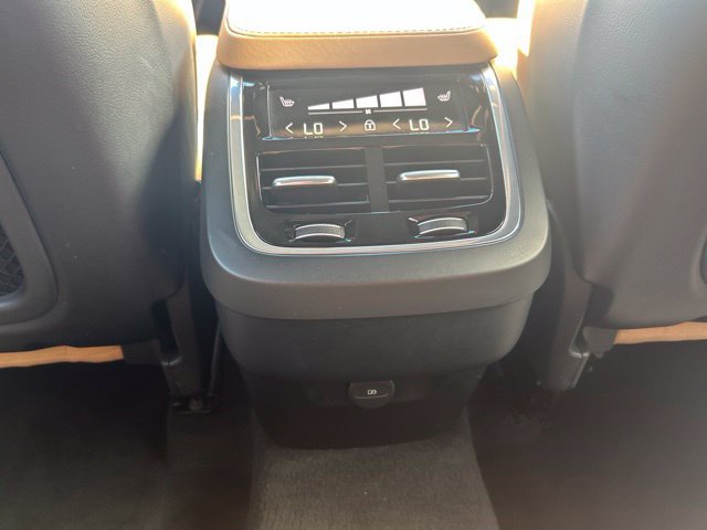 Certified 2023 Volvo XC90 B6 Ultimate w/ Protection Package Premier AWD/4WD image 15