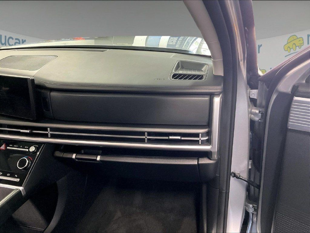 Used 2026 Hyundai Santa Fe SEL AWD/4WD image 13