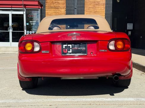 Used 1999 MAZDA MX-5 Miata image 15