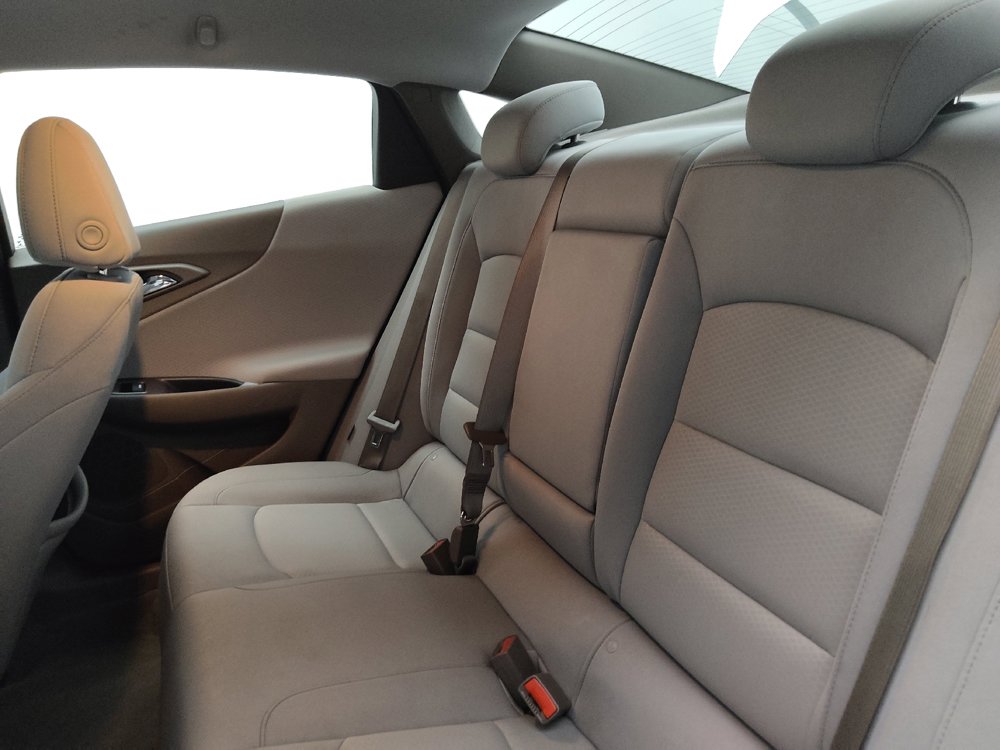 Used 2025 Chevrolet Malibu LT FWD image 18