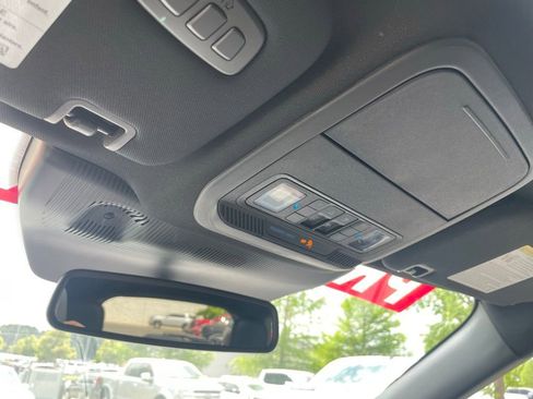 Used 2025 Ford Explorer ST-Line w/ Premium Package AWD/4WD image 18