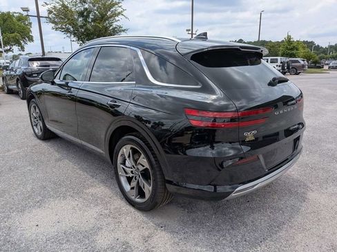 Used 2025 Genesis Electrified GV70 w/ Prestige Package AWD/4WD image 7